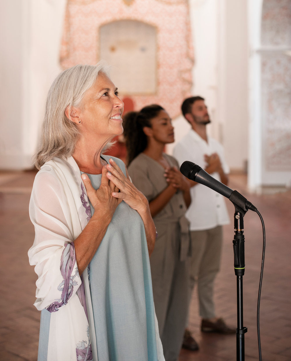medium-shot-people-praying-together